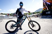 max_s1600_Richie_Rudes_Yeti_303WC_19440.jpg max_s1600_Richie_Rudes_Yeti_303WC_19440.jpg