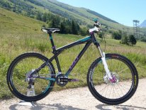 2011-gt-avalanche-x-mountain-bike01.jpg