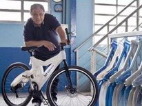 bici_plastico.jpg bici_plastico.jpg