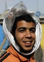 saw_028_improvise-helmet-01.jpg